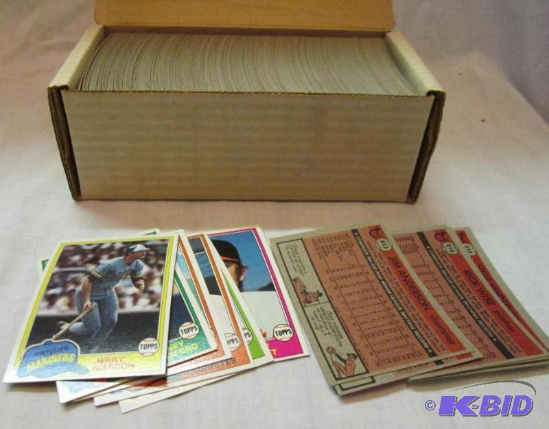 lot 62 image: Box of 1981 Topps baseball cards...