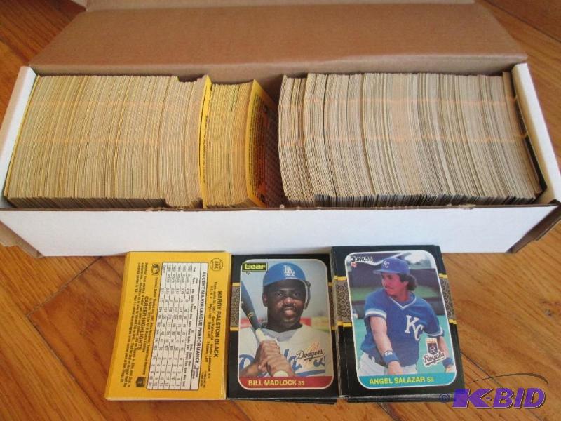 lot 82 image: Box of 1987 Donruss baseball cards...