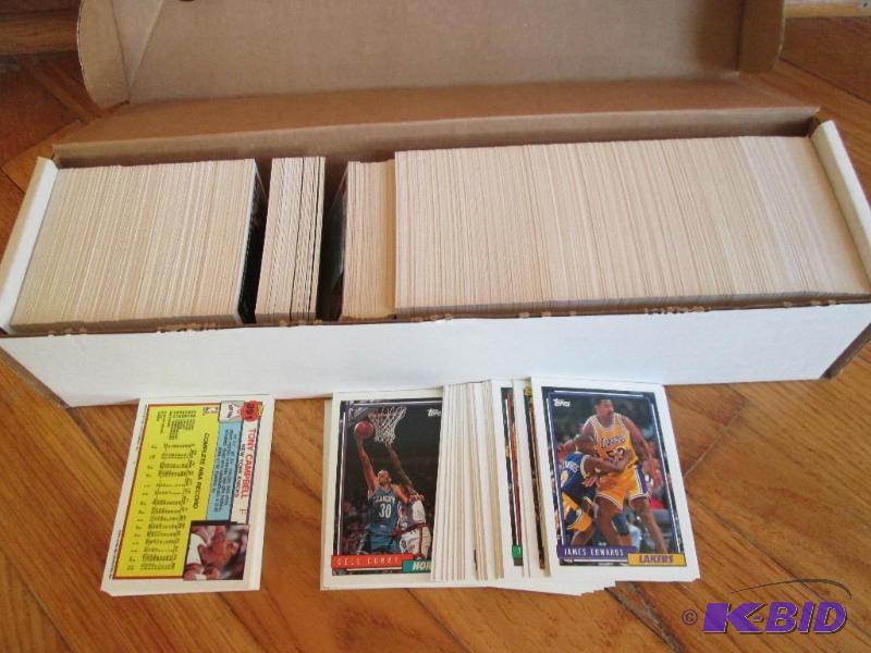 lot 90 image: Box of 1992 - 1993 Topps basketball cards...