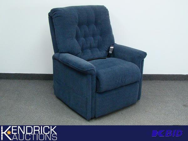 Newer MINT Condition Pride Mobility Fully Automatic Lift and Recline Chair