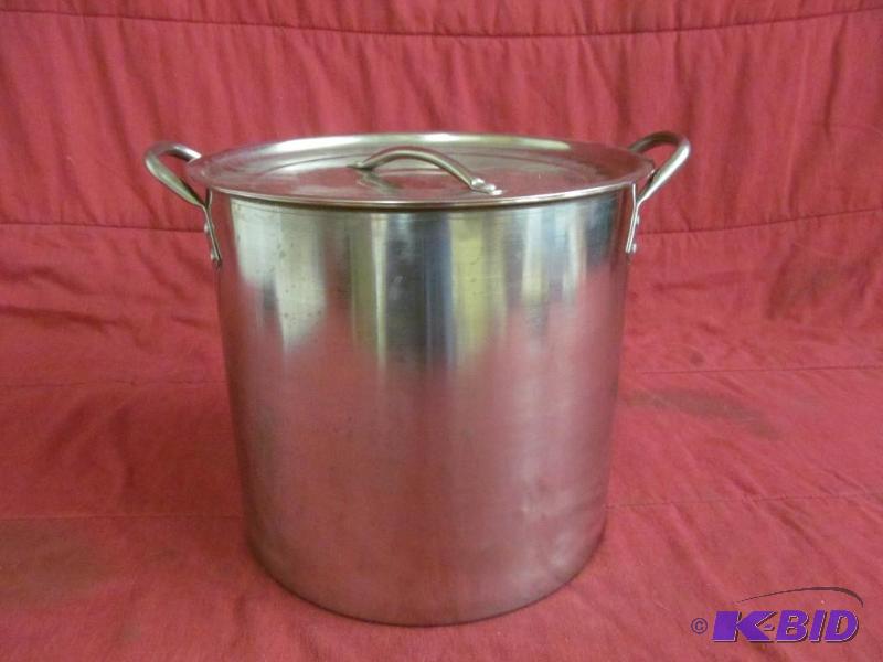 Stock pot