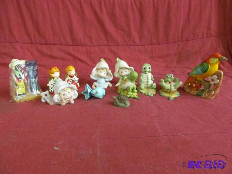 Figurines