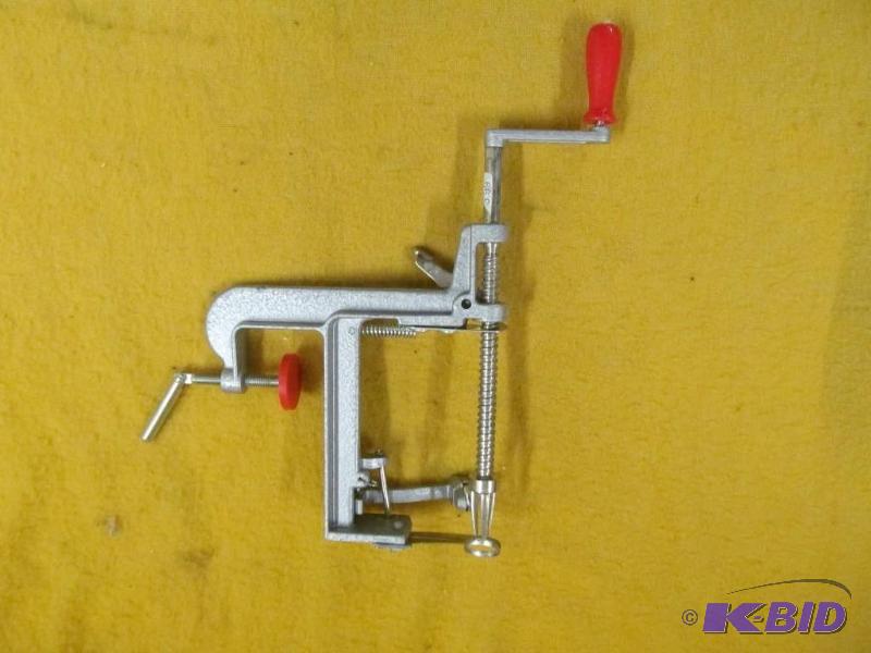 Apple peeler