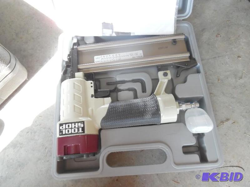 Air nailer