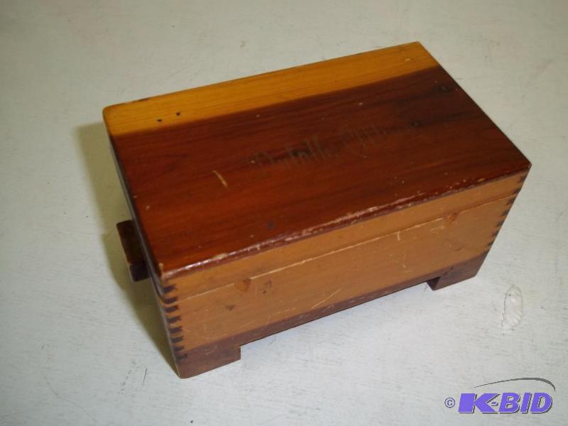 lot 120 image: Wood Trinket Box...