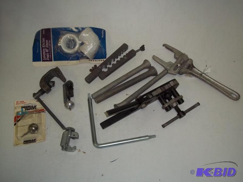lot 65 image: Tubing Pipe Cutting and Flaring and Bending s...