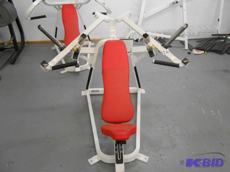 lot 26 image: Cybex Plate Loaded Incline Chest Press