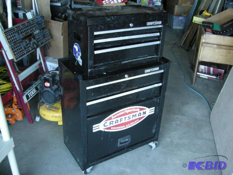 lot 12 image: Craftsman Tool Box