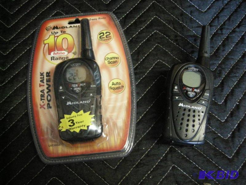 lot 20 image: Midland 2-way radios