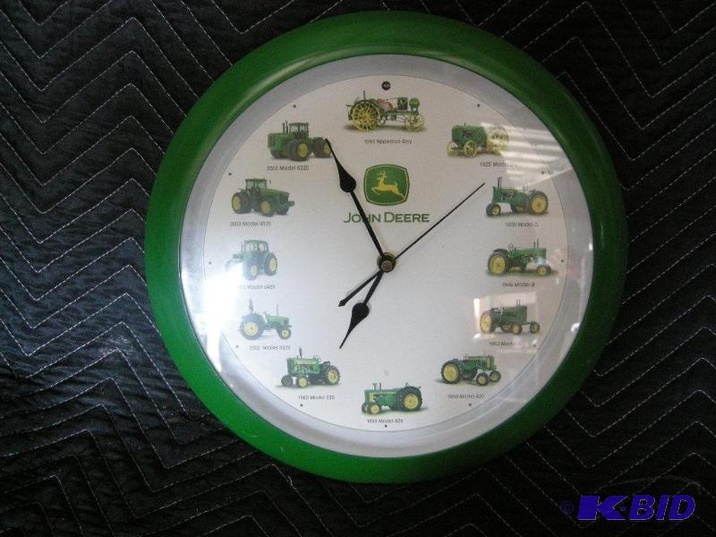 lot 32 image: John Deere Clock