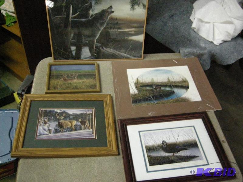 lot 94 image: Wildlife prints