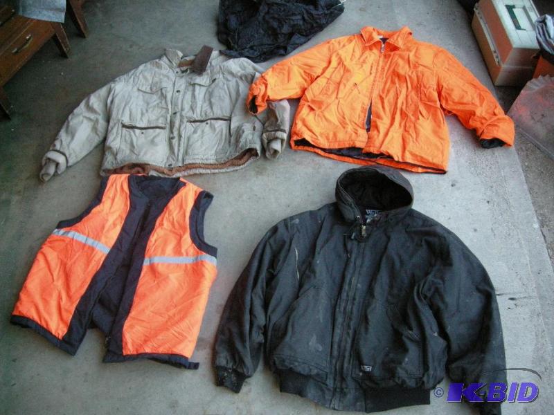 lot 99 image: Huntingwork coats