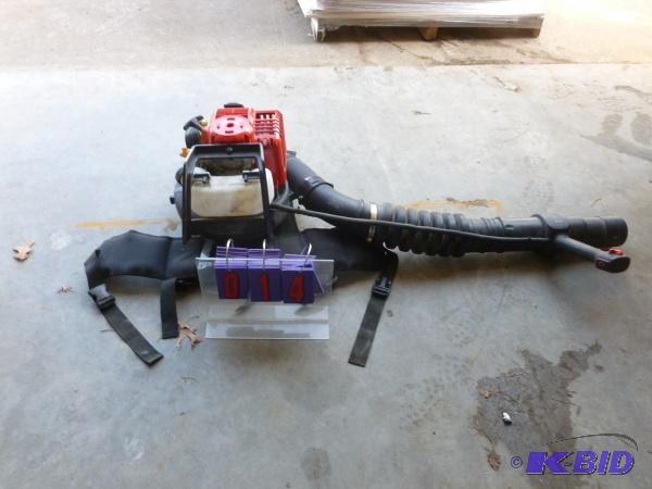 Troy built gas powered leaf blower. For parts...