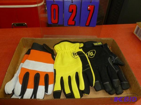 Flat of large gloves. As shown. Terms. Cash o...