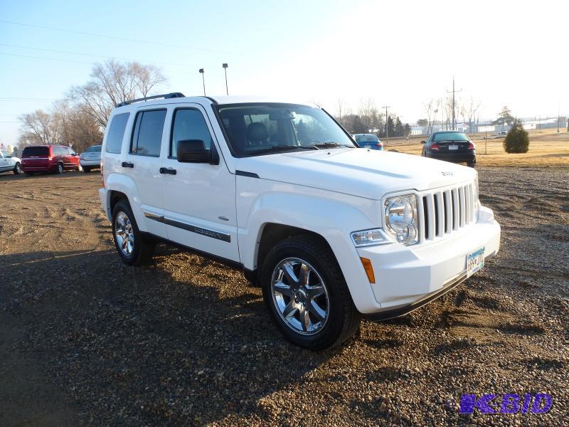 2012 Jeep Liberty Latitude 4WD Has 3.7 Liter...