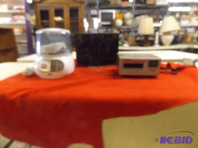 lot 113 image: humidifier, speakers and 8 track player, unte...