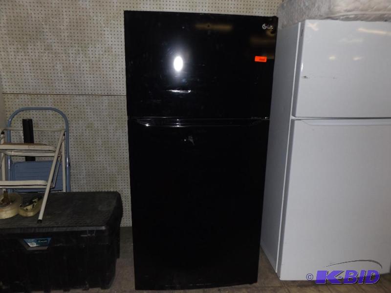 lot 121 image: LG Scratch and Dent Refrigerator, top freezer...