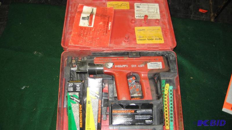Hilti DX 451 Power Nailer...