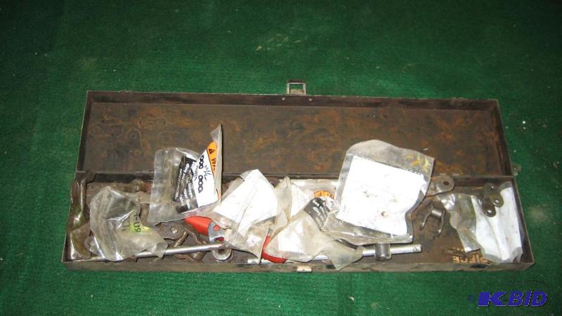 chain saw links and other misc parts for repa...
