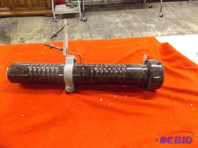 lot 109 image: GE Insulator...