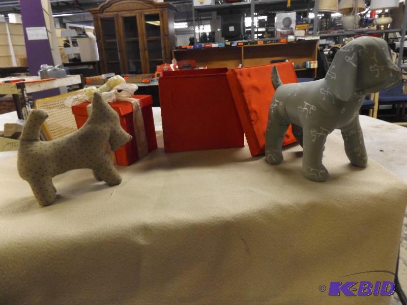 lot 164 image: Two stuffed dogs and two decorative boxes...