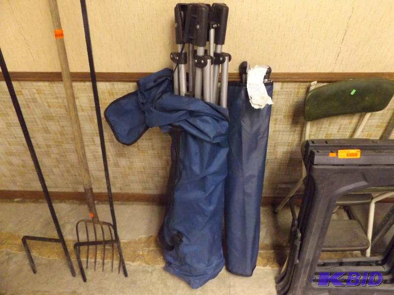 lot 175 image: Portable Hammock...