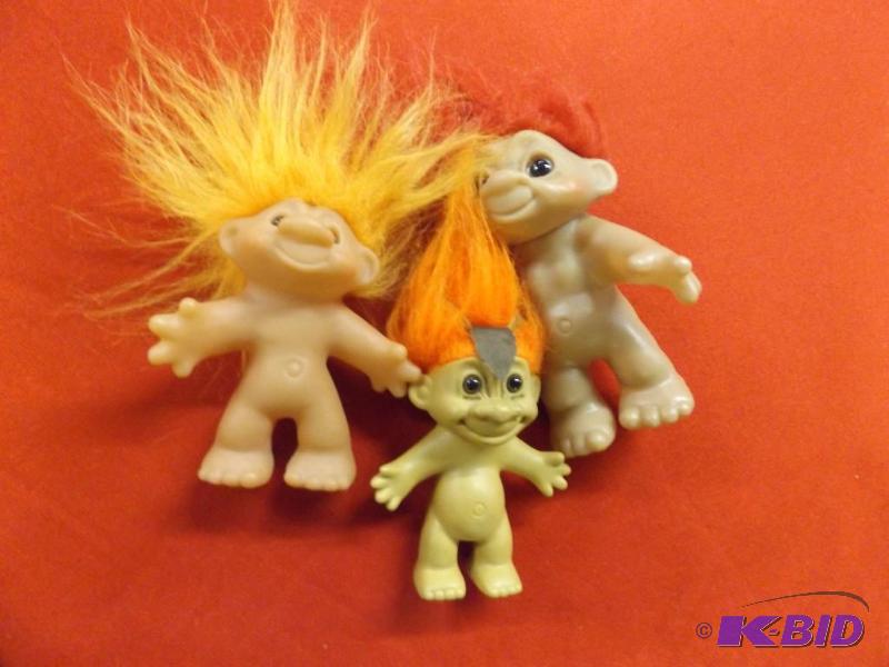 lot 192 image: 3 plastic Troll dolls...
