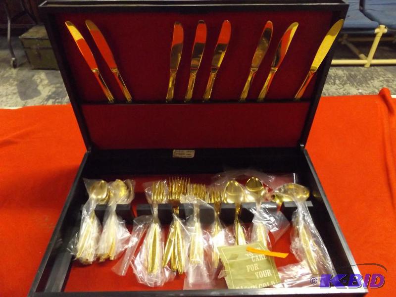 lot 194 image: Royalton 24K Gold Plated Silverware in Chest,...