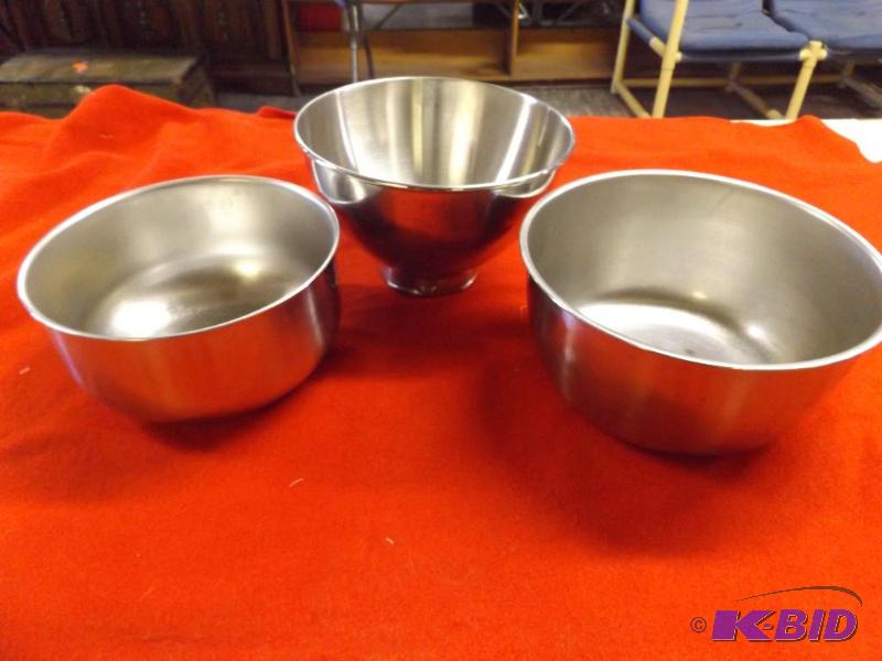 lot 199 image: three stainless bowls, one is a Kitchen Aid M...
