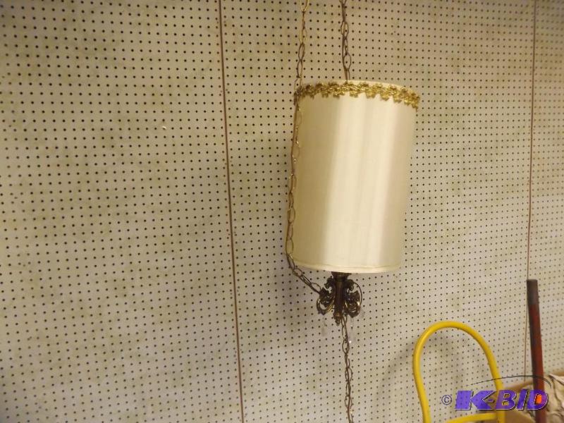 lot 214 image: Vintage Hanging lamp...