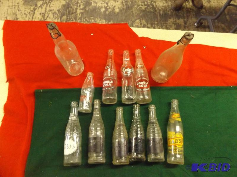lot 255 image: Pop Bottle Collection, Double Cola, Dads, Cru...