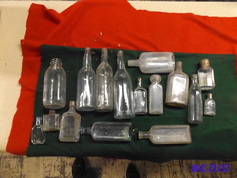 lot 264 image: Medicine bottle collection...
