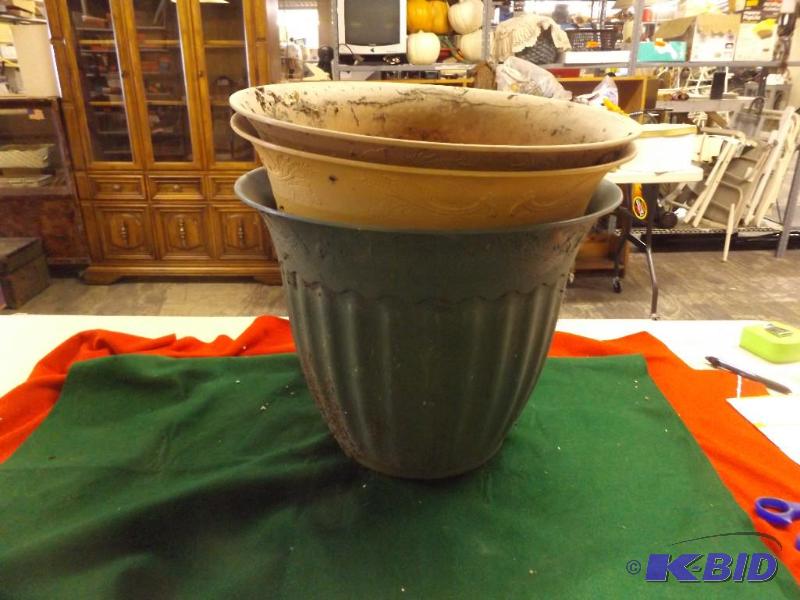 lot 81 image: Three Flower pots...