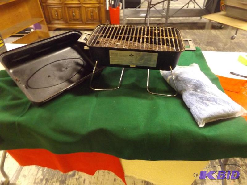 lot 96 image: small grill wtwo grill brushes and new mop h...