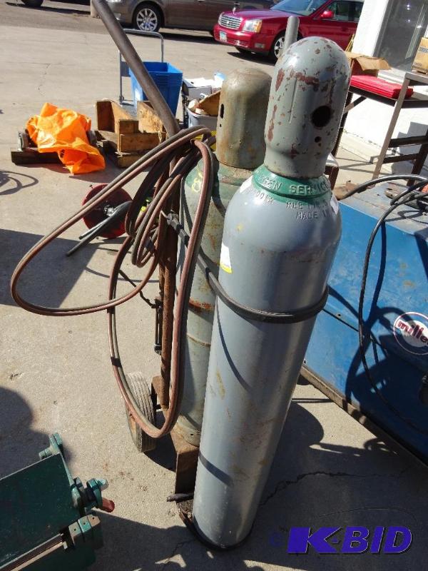 lot 18 image: Welding tanks