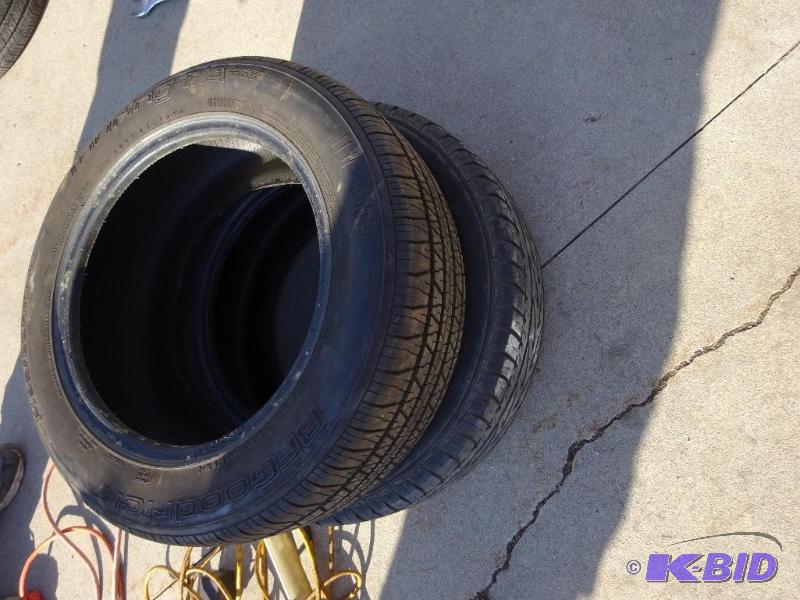 lot 43 image: BF Goodrich 1956015 Bridgestone 2156016