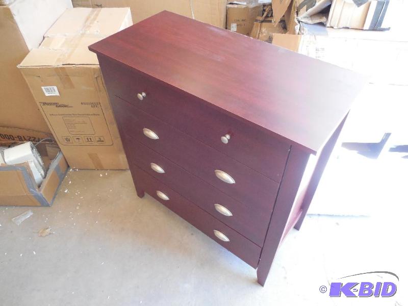 lot 33 image: NEW - alcove 4-Drawer Chest