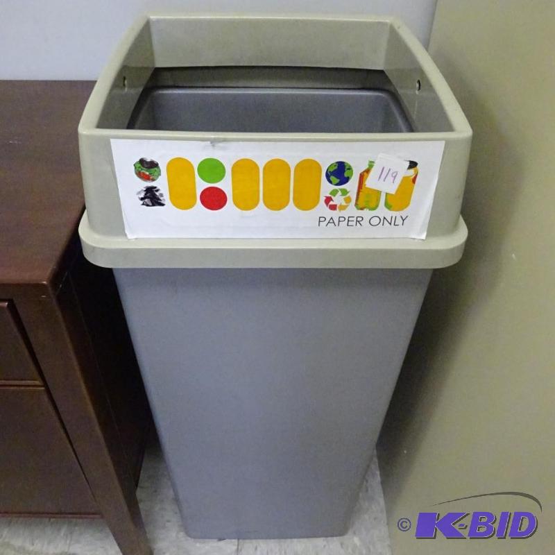 Garbage Can with Removable Top...