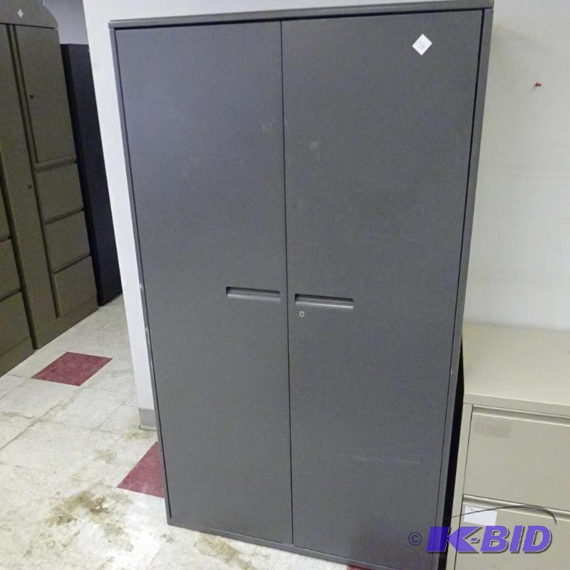 2 Door Metal Cabinet with 4 Shelves 36 X 18 X...