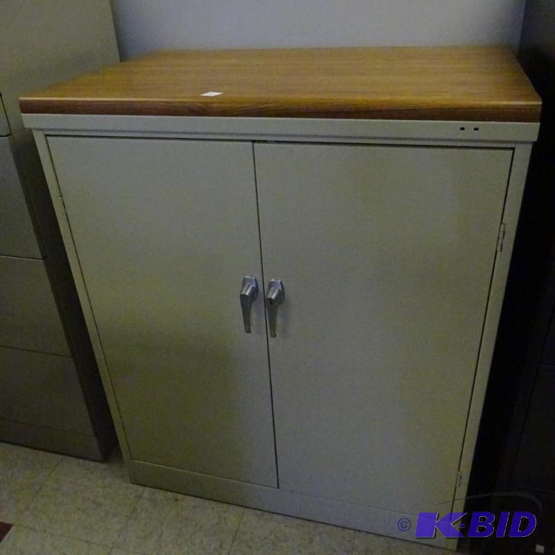 2 Door Metal Cabinet 1 Shelves 36 X 25 X 43...