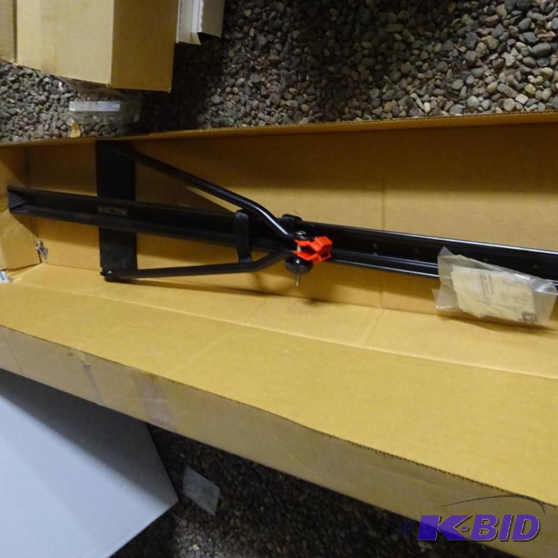lot 127 image: GM Bike Rack Part 12344905...