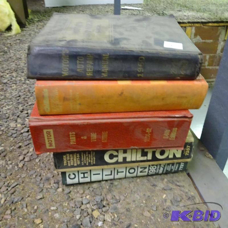 lot 132 image: Misc After Market Repair Manuals...