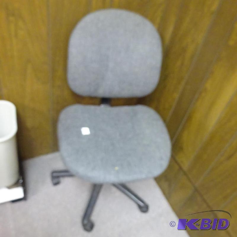 lot 137 image: Office Chair on Wheels...