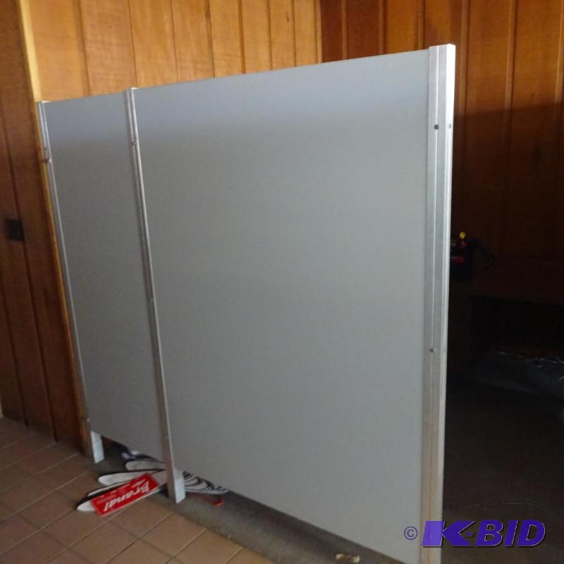 lot 158 image: Aluminum Framed Office Partitions 529 Linear ...