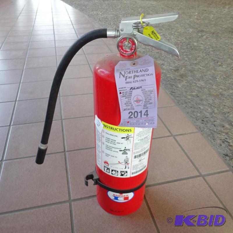 lot 174 image: Badger Fire Extinguisher16 lb. Fully Charged...