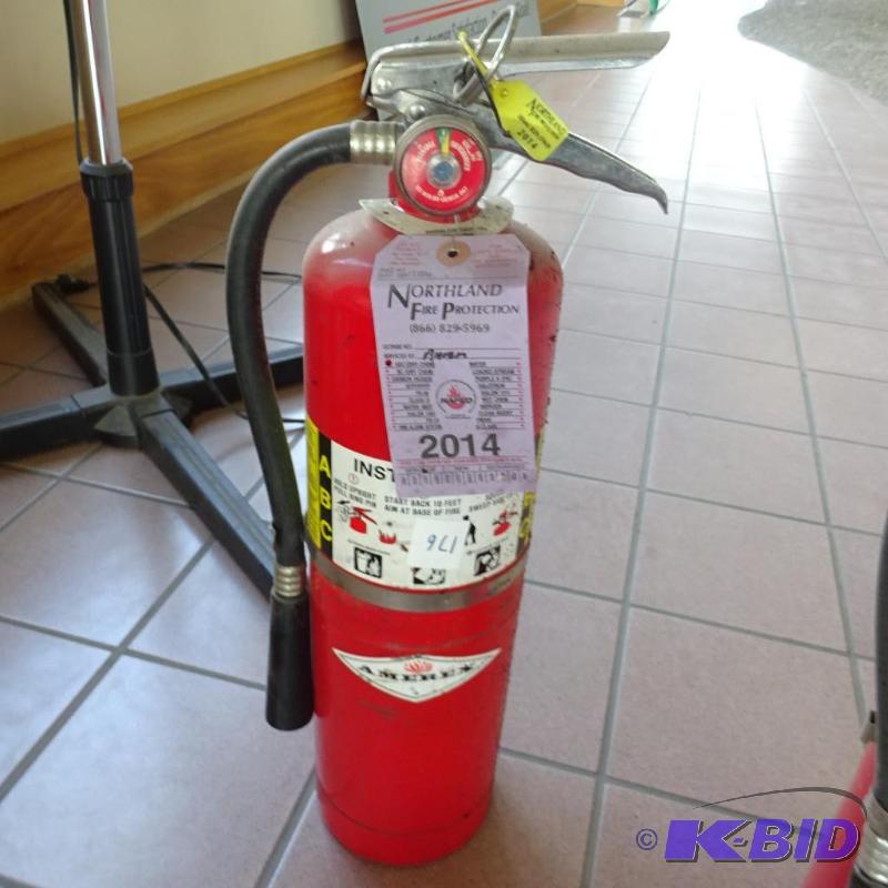 lot 176 image: Amerex Fire Extinguisher 10 lb Fully Charged...