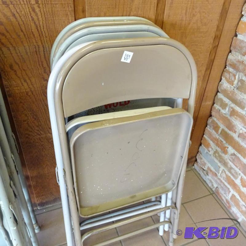 lot 189 image: 5 Metal Folding Chairs...