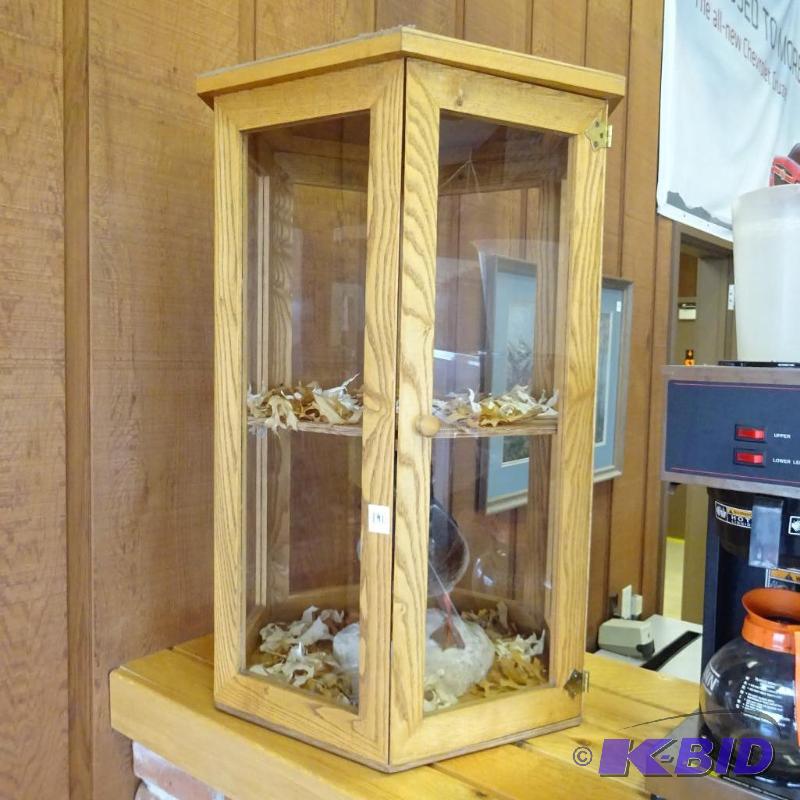 lot 191 image: 6 Sided Wood and Glass Display Cabinet on Tur...