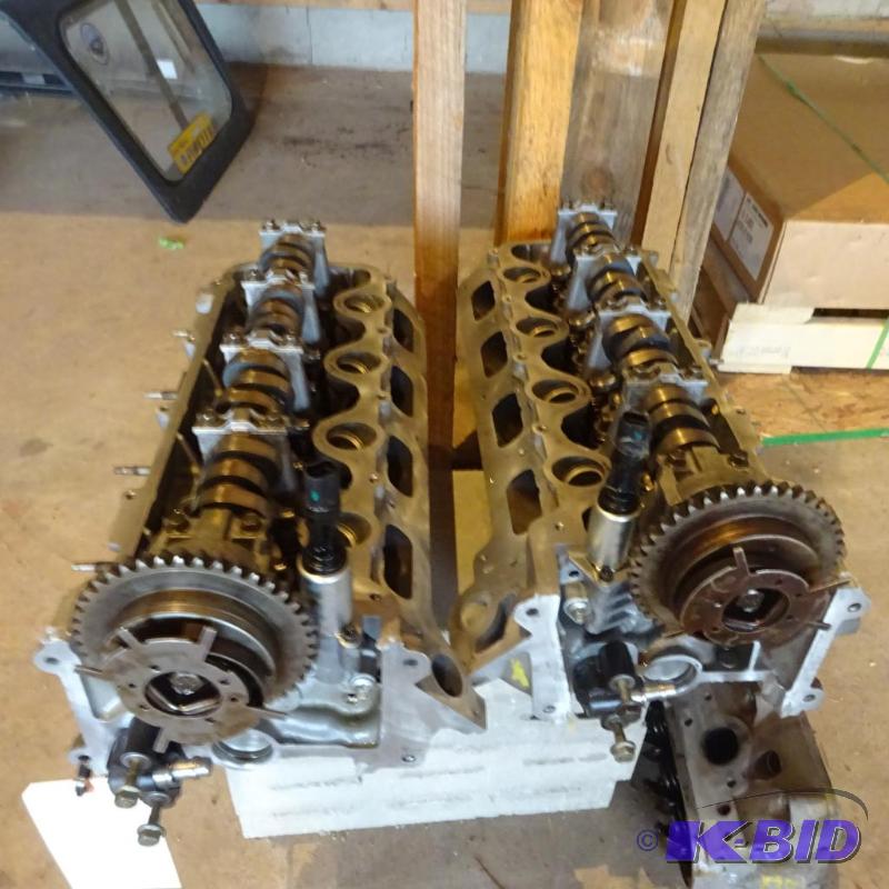 lot 218 image: Pair of Rebuilt Cyclinder heads 2006 Ford Exp...