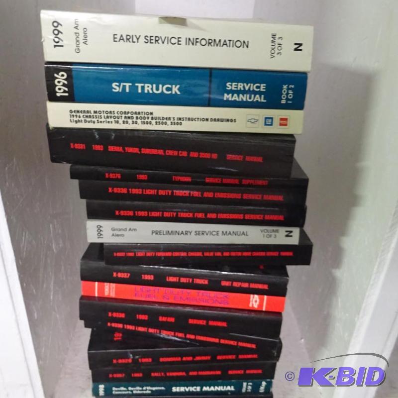 lot 28 image: Misc GM Service Manuals...